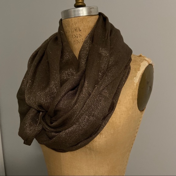 EXPRESS Metallic Bronze Infinity Scarf - Picture 2 of 6